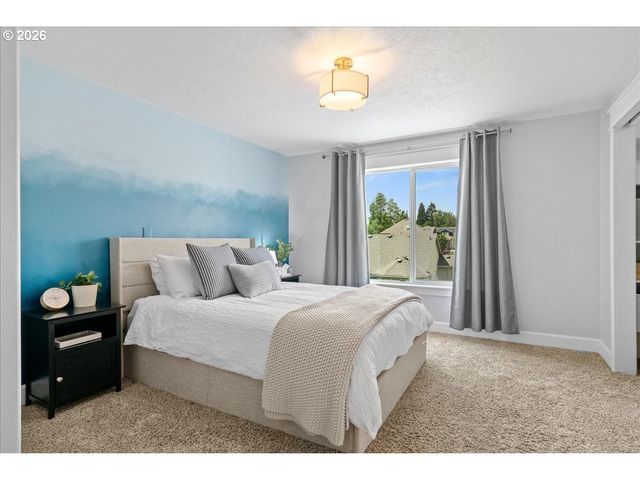 2109 N VALERI Dr, Newberg, OR 97132