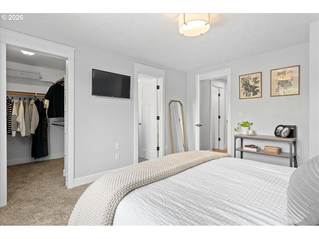 2109 N VALERI Dr, Newberg, OR 97132