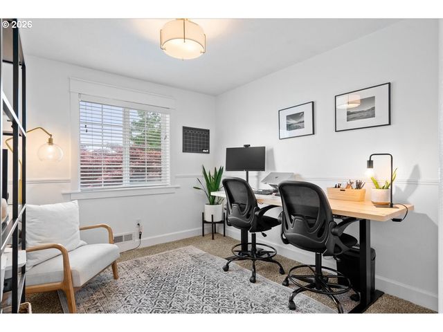 2109 N VALERI Dr, Newberg, OR 97132