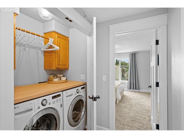 2109 N VALERI Dr, Newberg, OR 97132