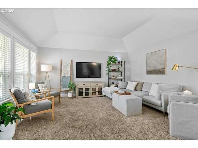 2109 N VALERI Dr, Newberg, OR 97132