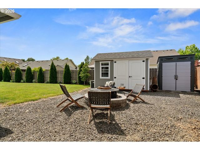 2109 N VALERI Dr, Newberg, OR 97132