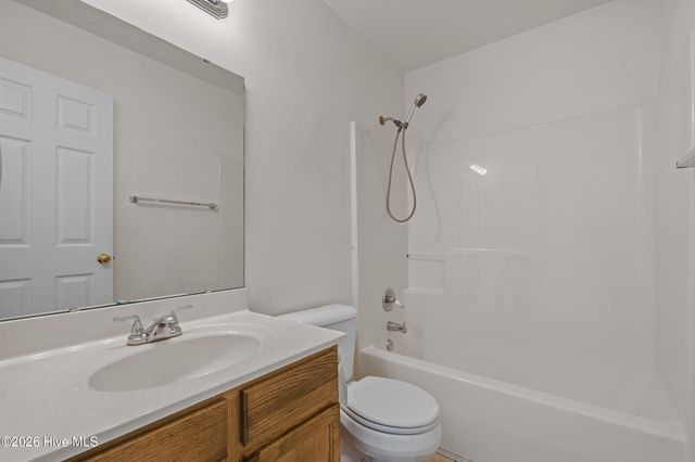 4374 Ritz Circle, Shallotte, NC 28470