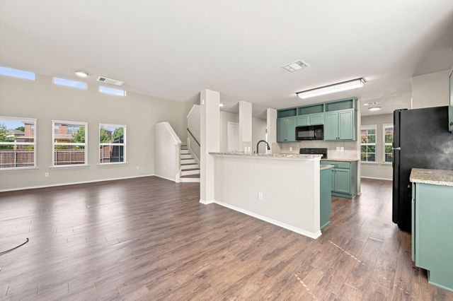 3000 Keri Drive, Lancaster, TX 75146