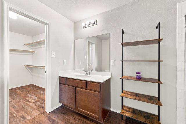3000 Keri Drive, Lancaster, TX 75146