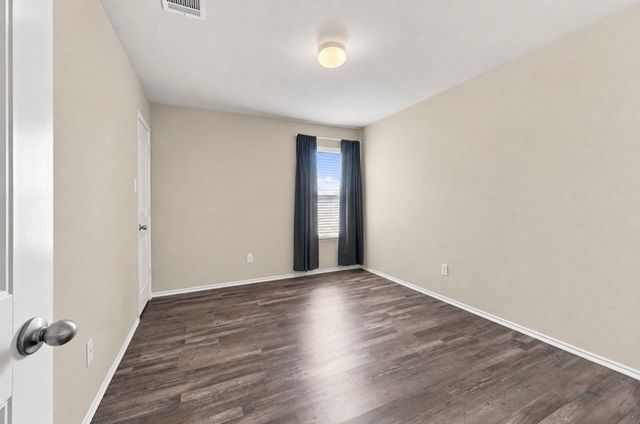 3000 Keri Drive, Lancaster, TX 75146
