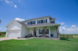 905 East 477th Road, Bolivar, MO 65613