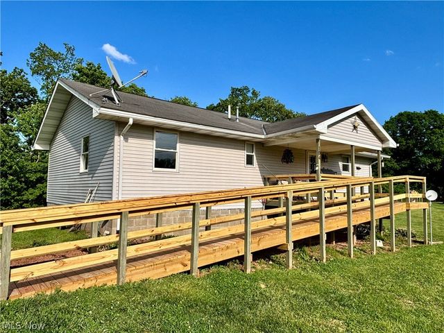 104 Woodcrest Lane, Marietta, OH 45750