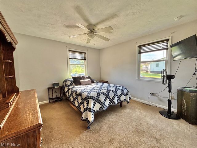104 Woodcrest Lane, Marietta, OH 45750