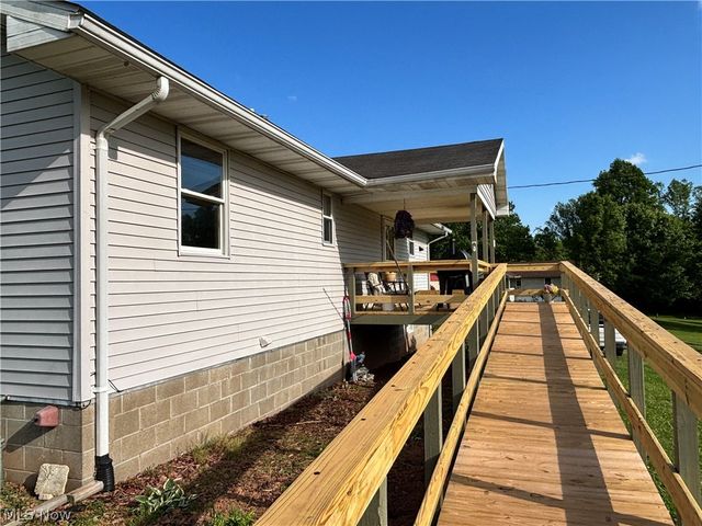 104 Woodcrest Lane, Marietta, OH 45750