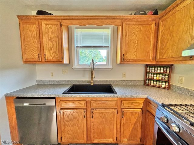 104 Woodcrest Lane, Marietta, OH 45750