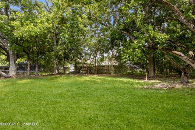 2124 Chestwood Road, Gautier, MS 39553