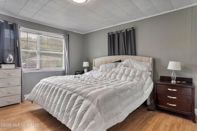 2124 Chestwood Road, Gautier, MS 39553