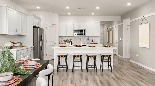 7056 Vail Ranch Rd, Roseville, CA 95747