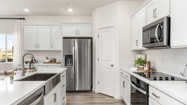 7056 Vail Ranch Rd, Roseville, CA 95747