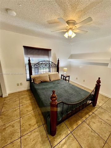 2102 NW 193rd Avenue, Pembroke Pines, FL 33029