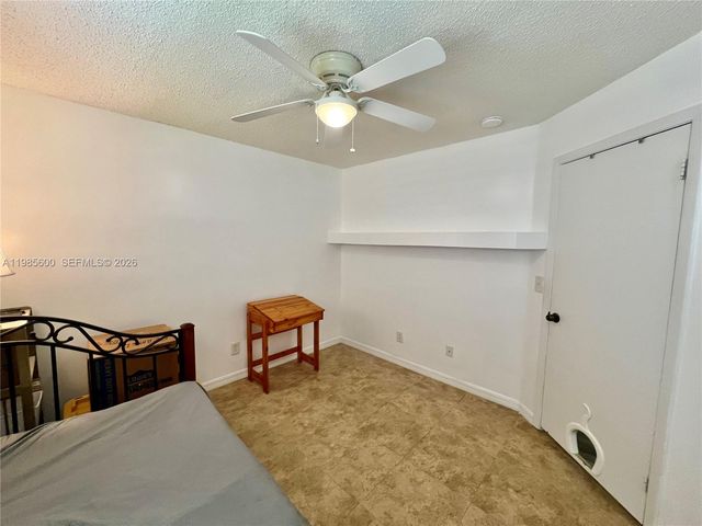 2102 NW 193rd Avenue, Pembroke Pines, FL 33029