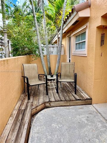 2102 NW 193rd Avenue, Pembroke Pines, FL 33029