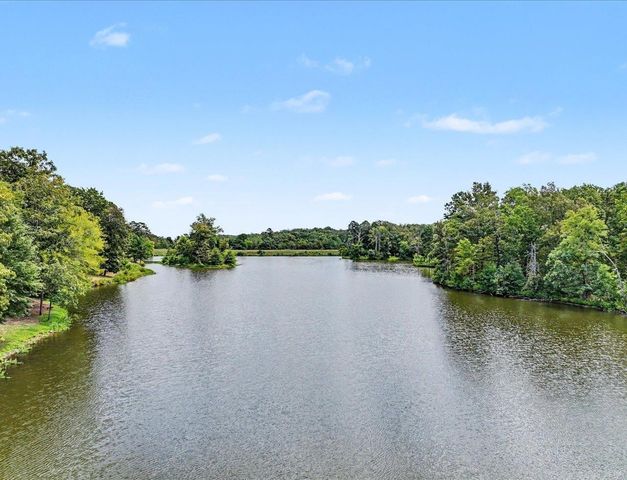 200 Gardens Gate Circle, Hot Springs, AR 71913