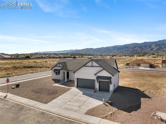 438 Miners Road, Canon City, CO 81212