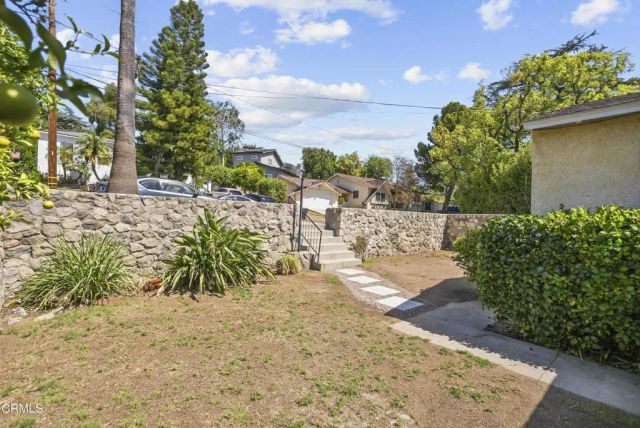 2914 Paraiso Way, La Crescenta, CA 91214
