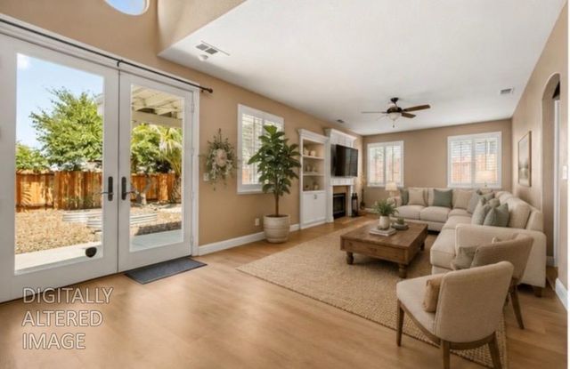 5515 Sage Dr, Rocklin, CA 95765