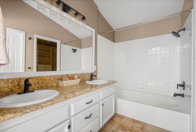5515 Sage Dr, Rocklin, CA 95765