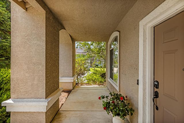 5515 Sage Dr, Rocklin, CA 95765