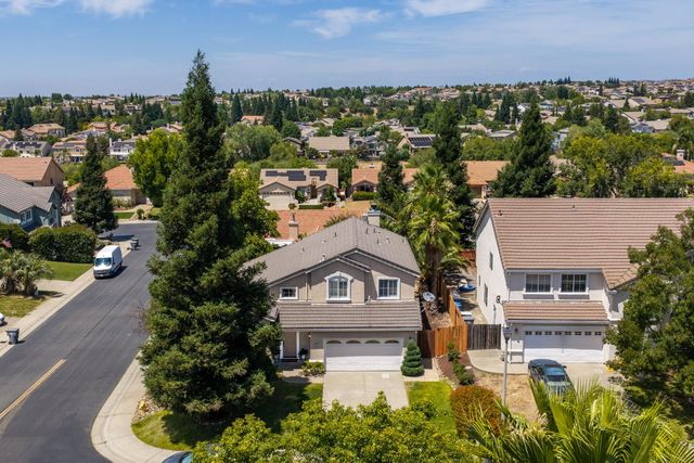 5515 Sage Dr, Rocklin, CA 95765