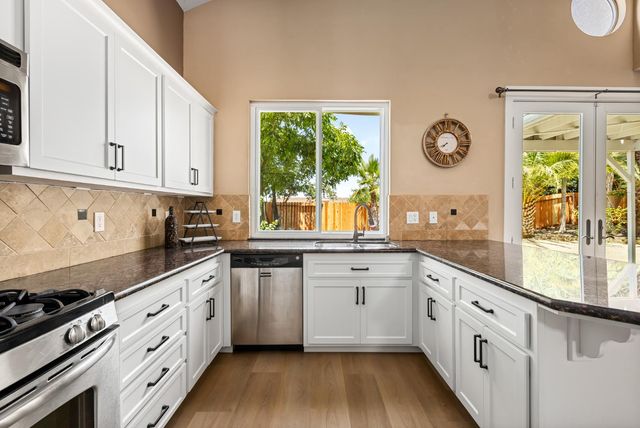 5515 Sage Dr, Rocklin, CA 95765
