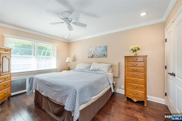 15 Saint Michaels Place, Clifton, NJ 07013