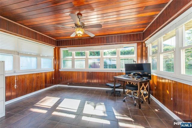 15 Saint Michaels Place, Clifton, NJ 07013