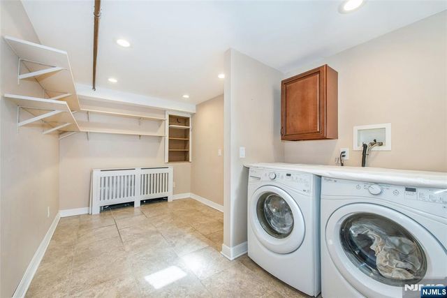 15 Saint Michaels Place, Clifton, NJ 07013