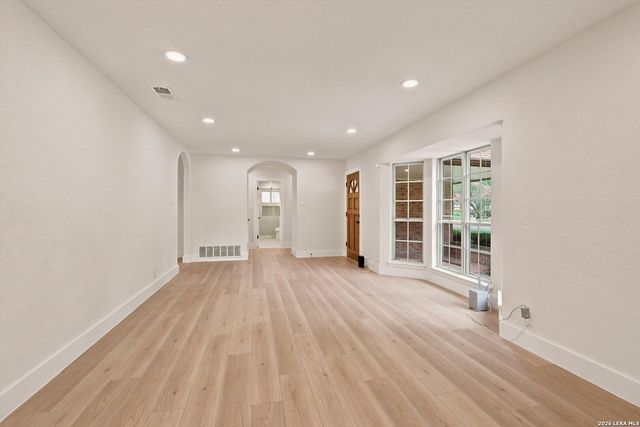 12902 QUEENS FOREST ST, San Antonio, TX 78230
