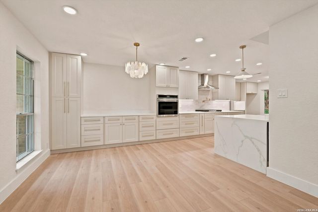 12902 QUEENS FOREST ST, San Antonio, TX 78230