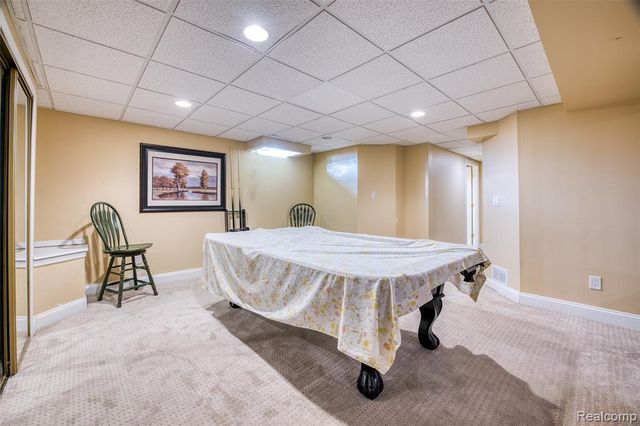 1223 Oaklawn Drive, Pontiac, MI 48341