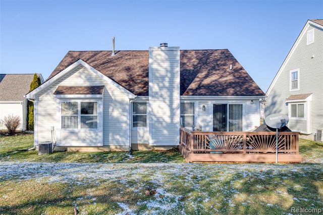 1223 Oaklawn Drive, Pontiac, MI 48341