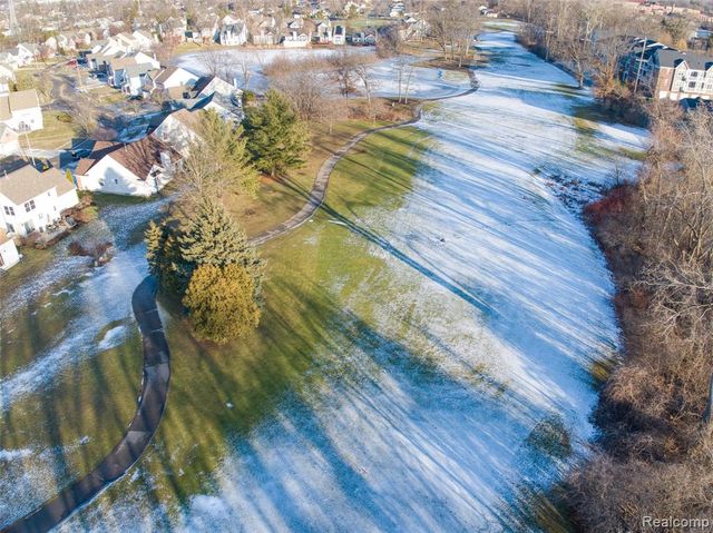 1223 Oaklawn Drive, Pontiac, MI 48341