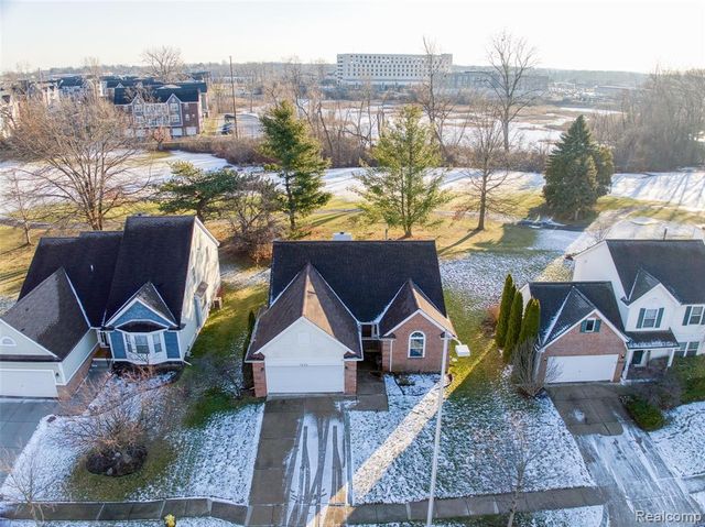 1223 Oaklawn Drive, Pontiac, MI 48341