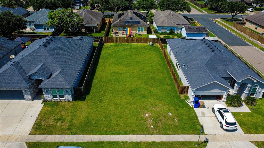 6610 Paddington Dr, Corpus Christi, TX 78414 — photo 4