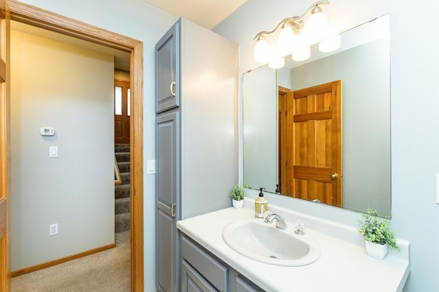 3620 Halling Place SW, Rochester, MN 55902