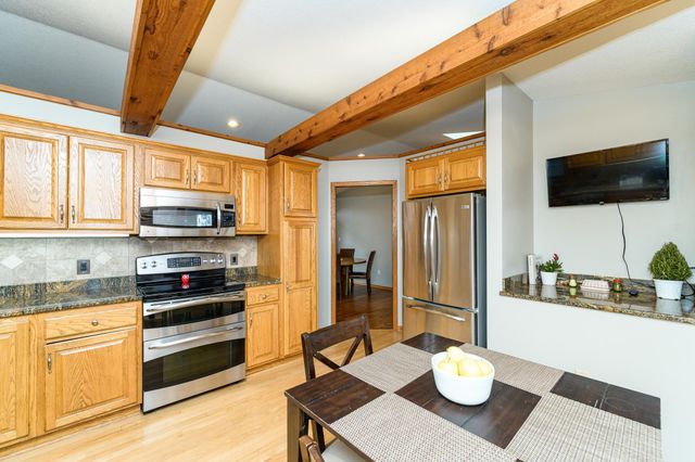 3620 Halling Place SW, Rochester, MN 55902