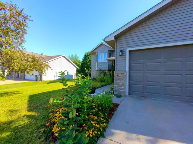 3620 Halling Place SW, Rochester, MN 55902