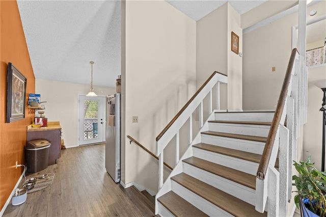 8462 Lane Drive, Raytown, MO 64138