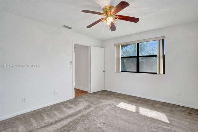 1156 NW 106th Ter 204, Pembroke Pines, FL 33026