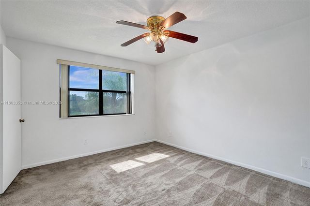 1156 NW 106th Ter 204, Pembroke Pines, FL 33026