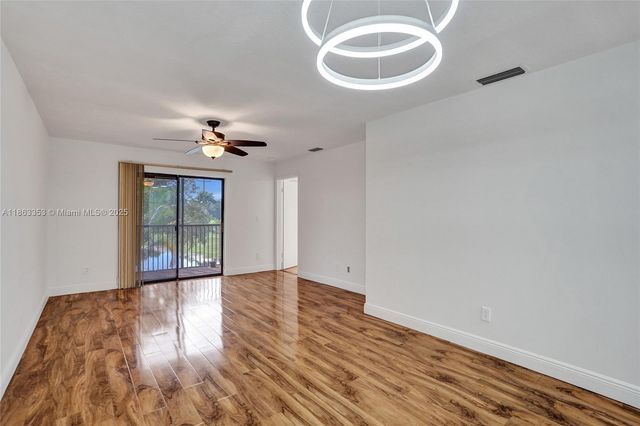 1156 NW 106th Ter 204, Pembroke Pines, FL 33026