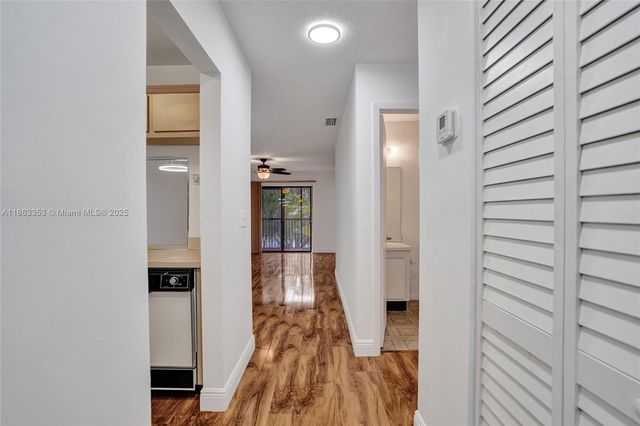 1156 NW 106th Ter 204, Pembroke Pines, FL 33026