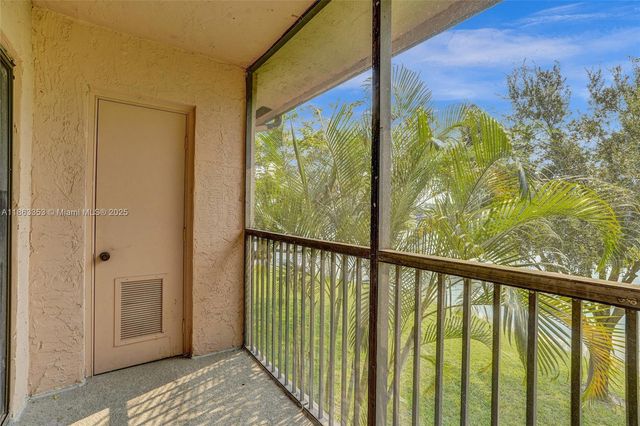 1156 NW 106th Ter 204, Pembroke Pines, FL 33026