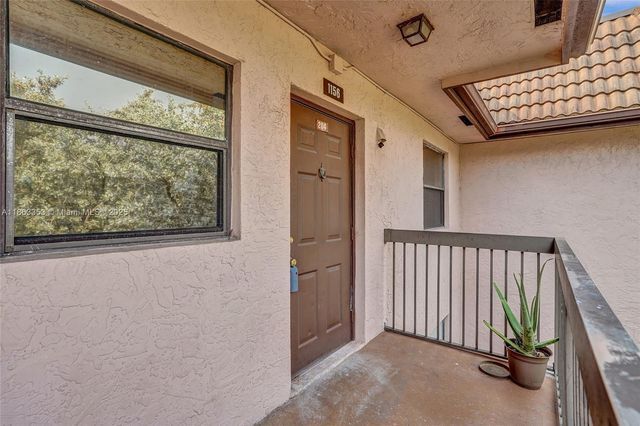 1156 NW 106th Ter 204, Pembroke Pines, FL 33026
